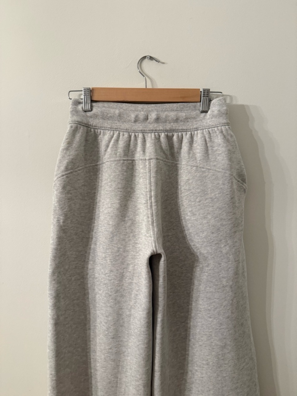 lululemon Scuba Mid-Rise Wide Leg Sweat Pant NWOT